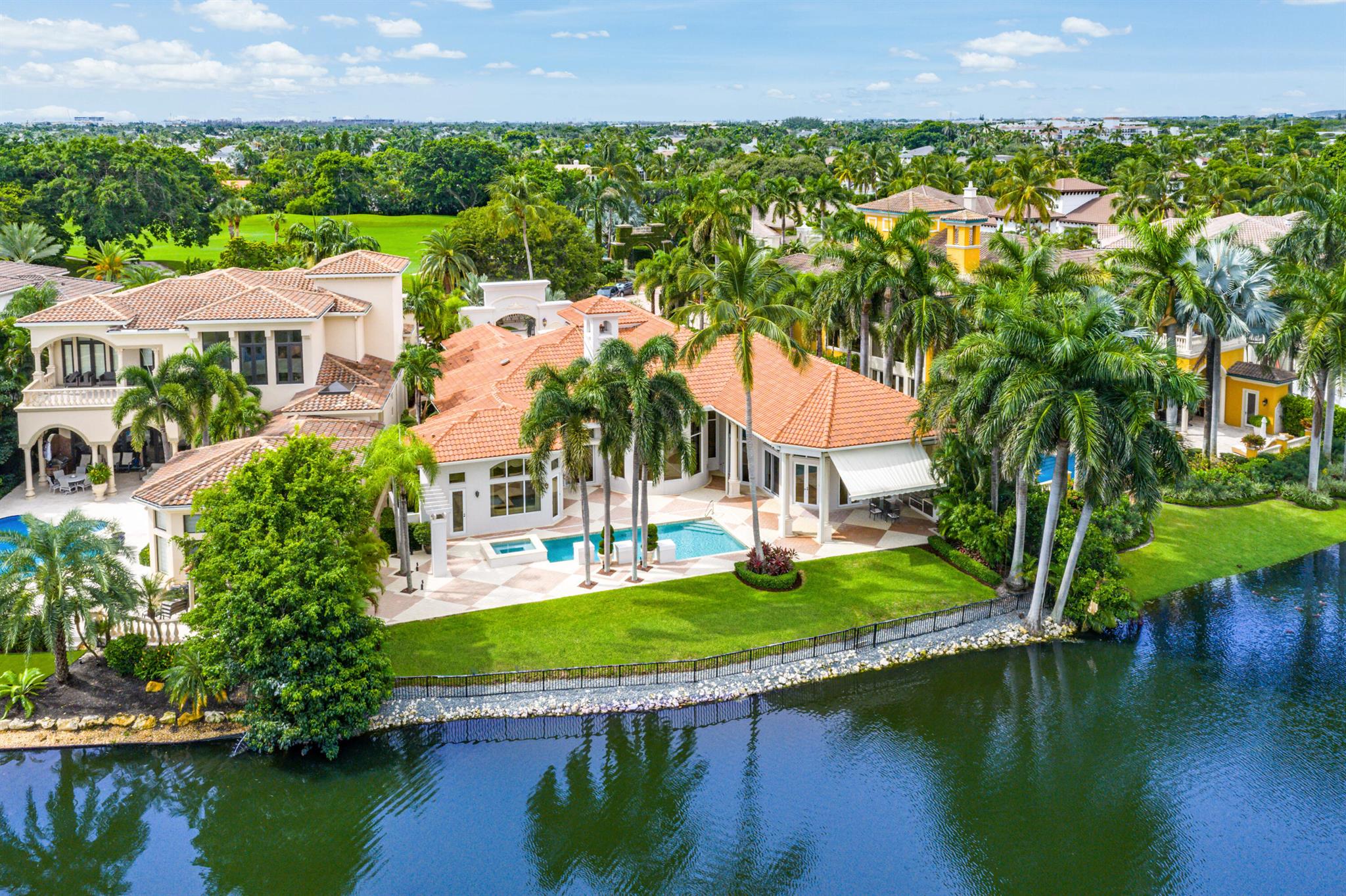 MIZNER LAKE ESTATES - Residential