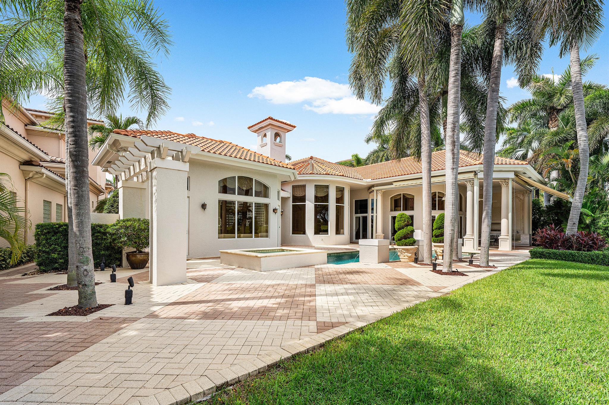 MIZNER LAKE ESTATES - Residential