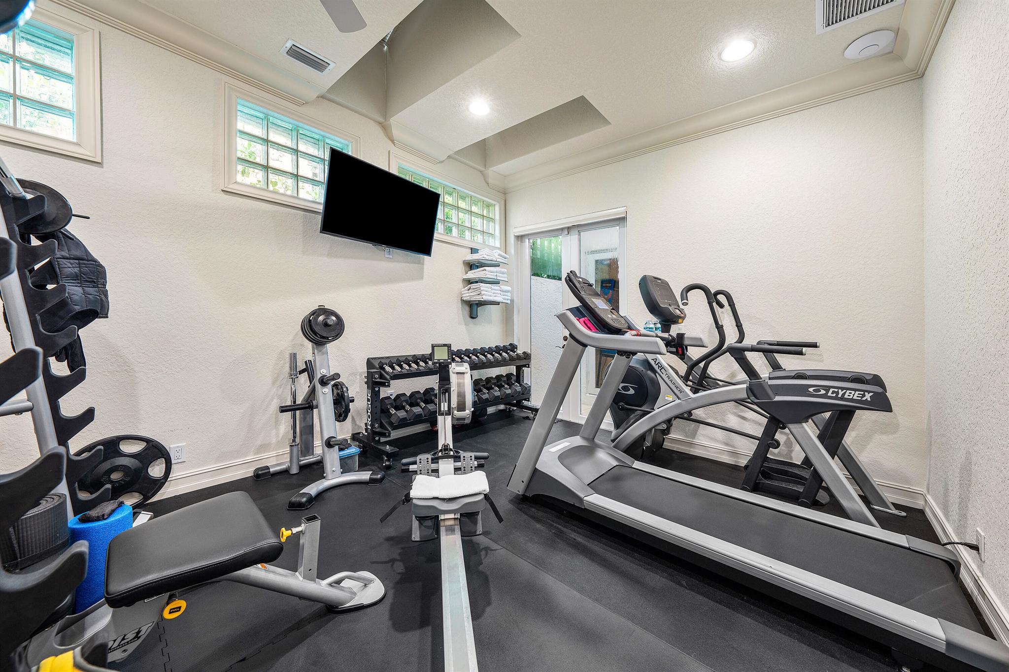 MIZNER LAKE ESTATES - Residential