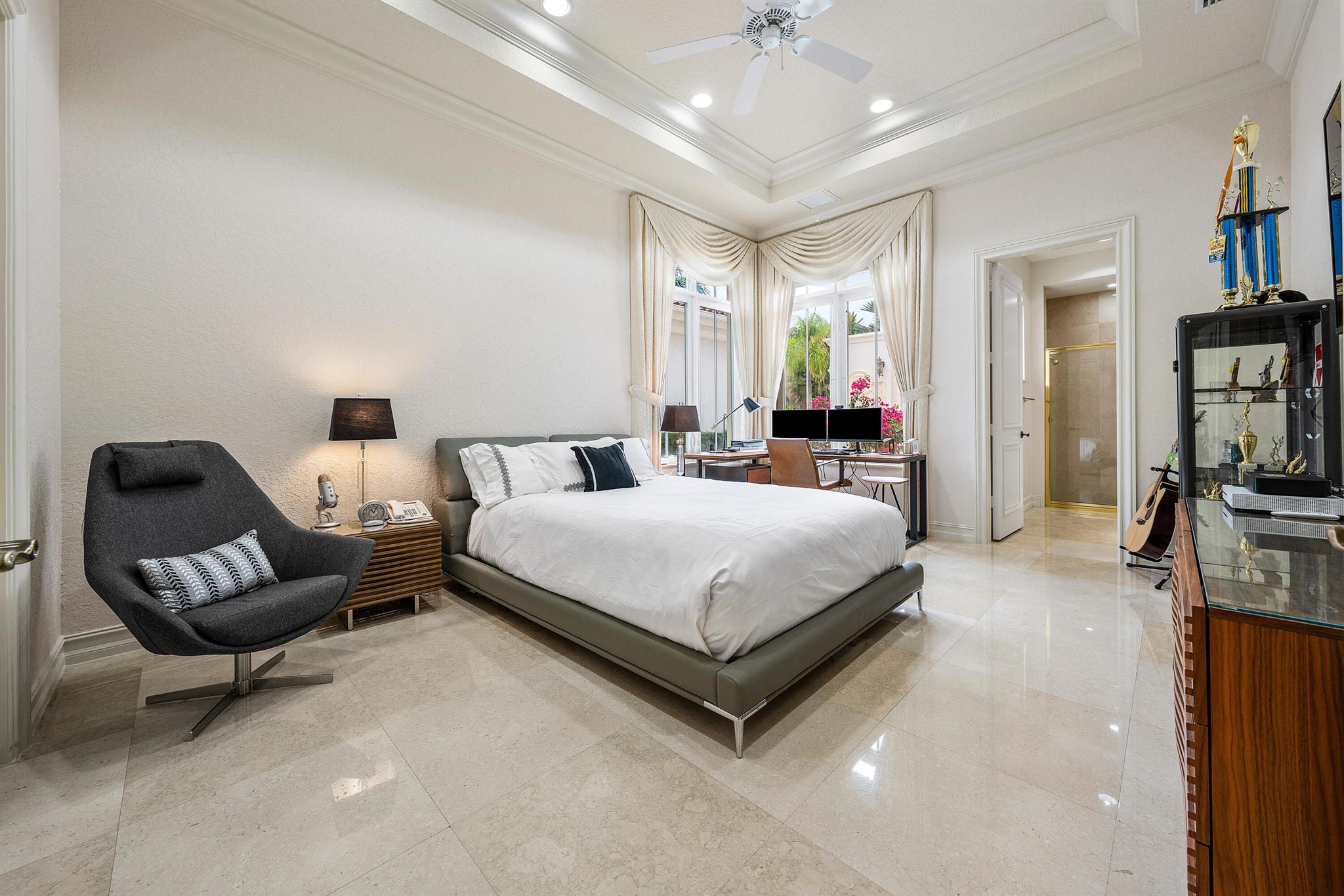 MIZNER LAKE ESTATES - Residential