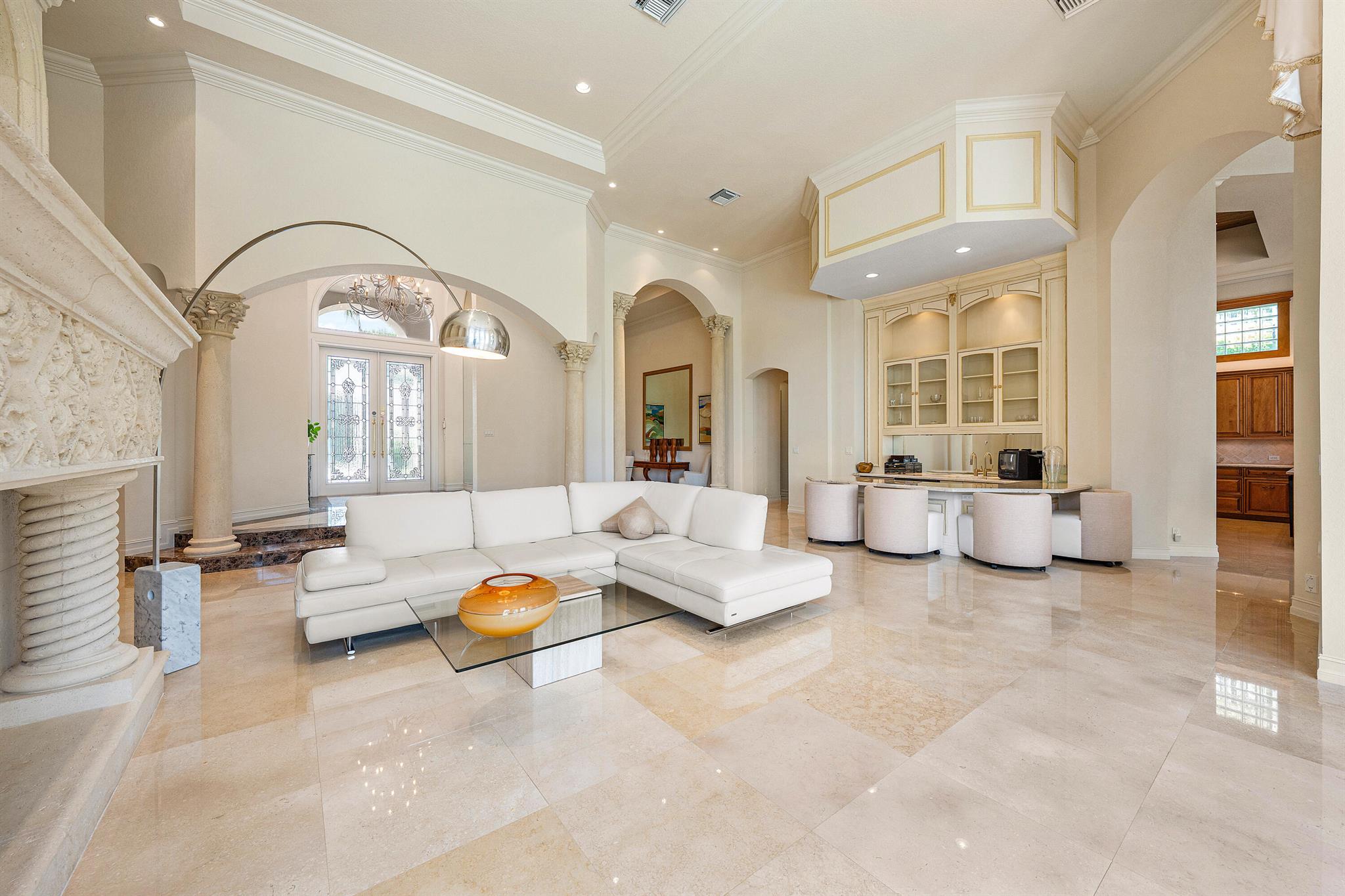 MIZNER LAKE ESTATES - Residential