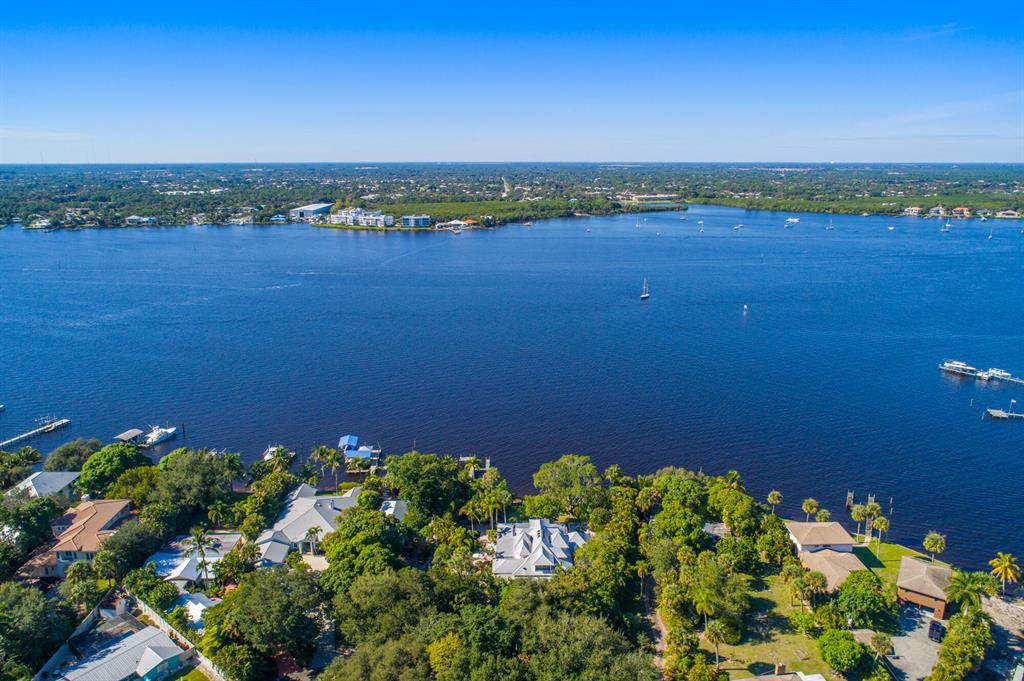 RIVER POINT - Residential