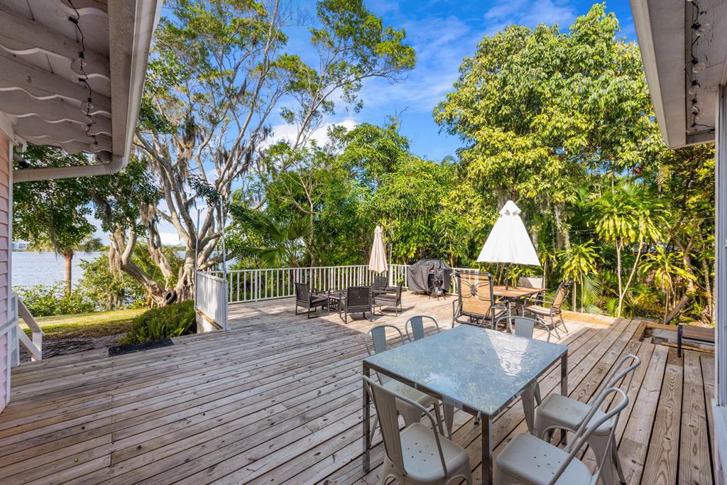 RIVER POINT - Residential