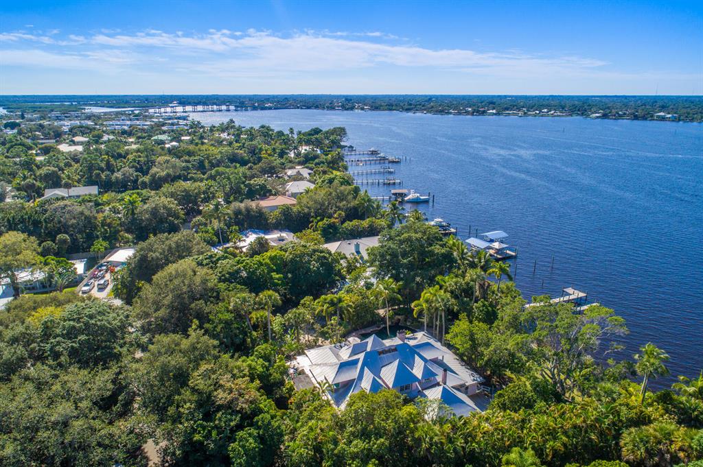 RIVER POINT - Residential