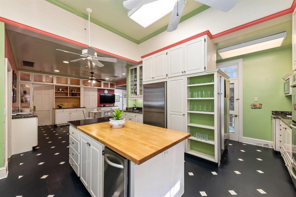 RIVER POINT - Residential