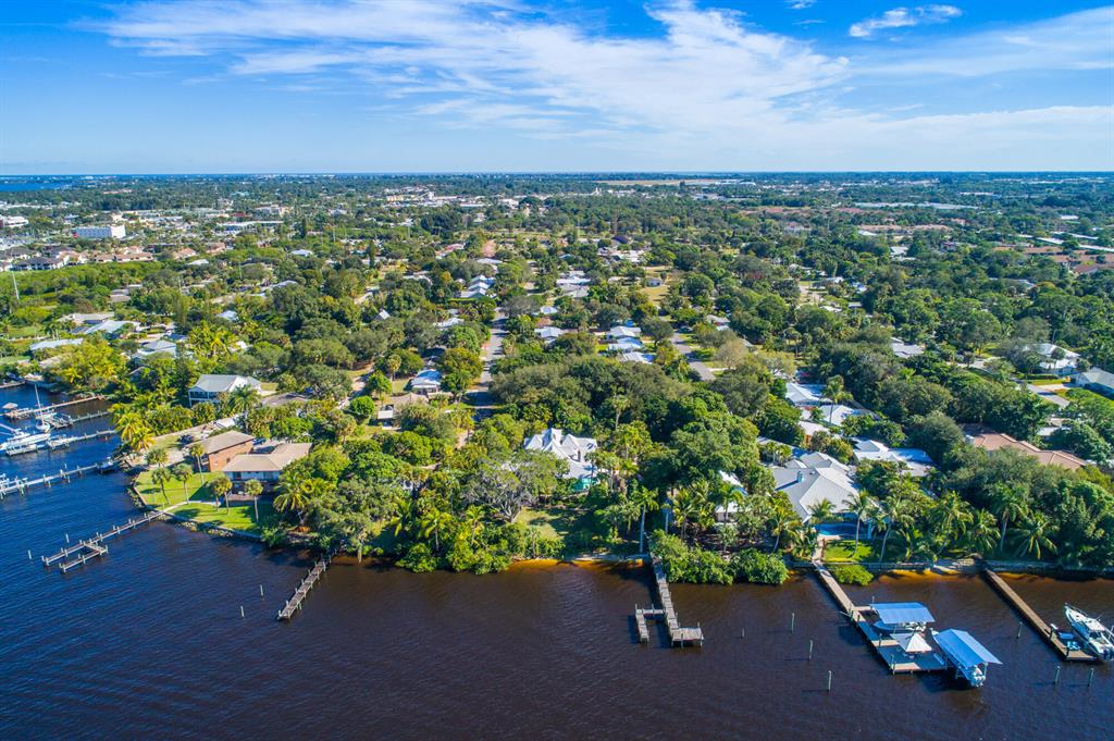 RIVER POINT - Residential