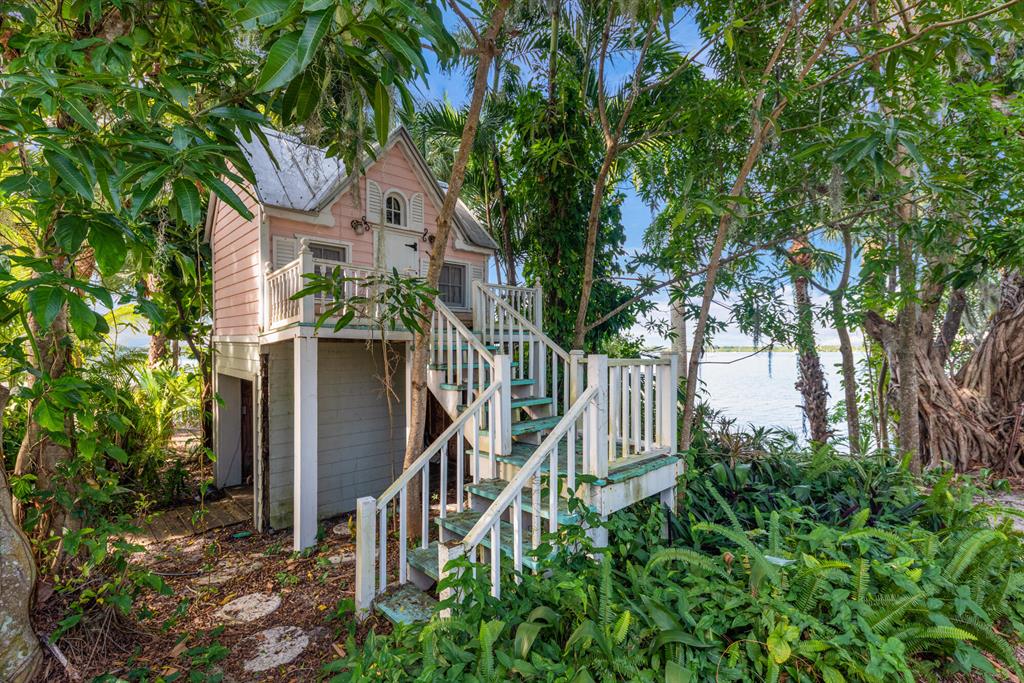 RIVER POINT - Residential