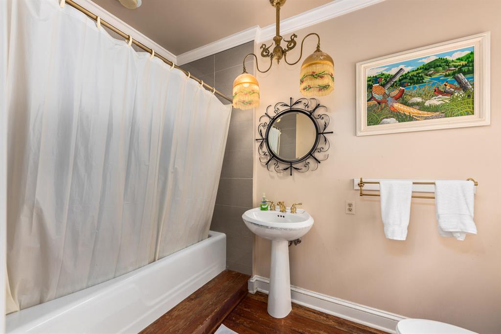 RIVER POINT - Residential