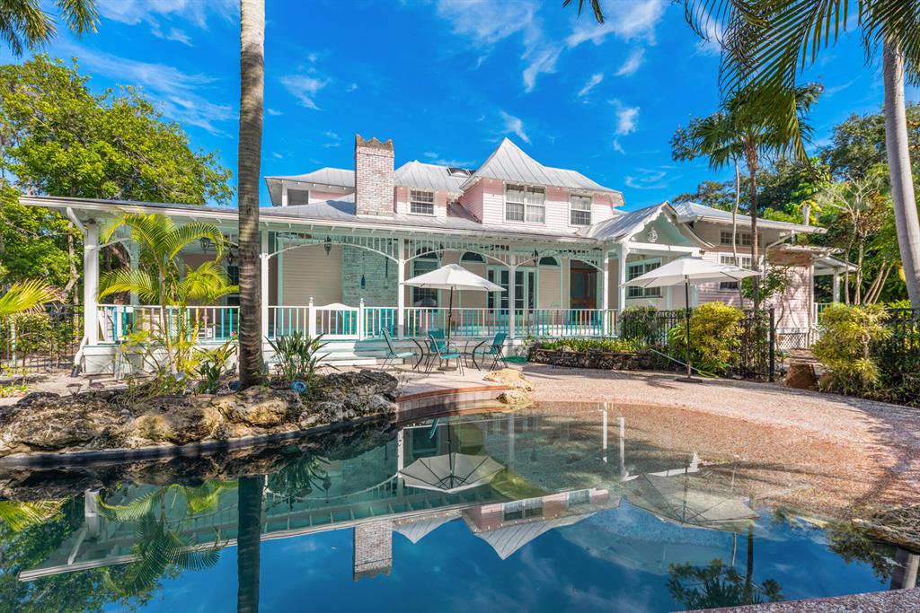 RIVER POINT - Residential