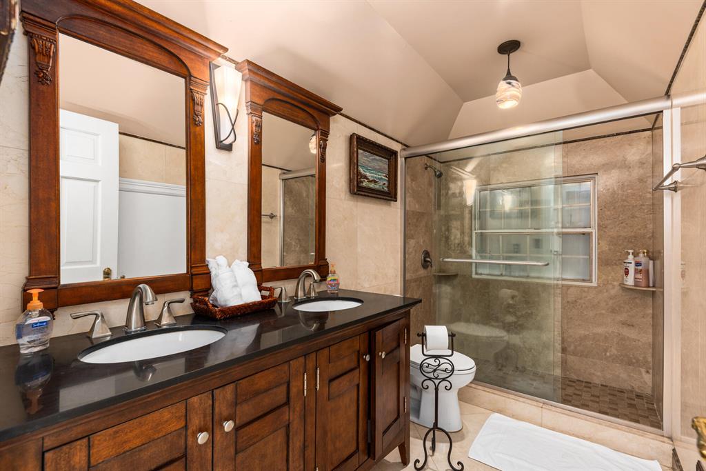 RIVER POINT - Residential