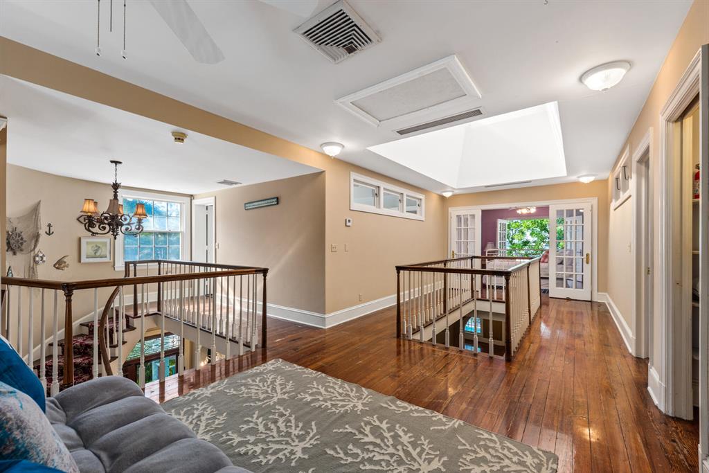 RIVER POINT - Residential