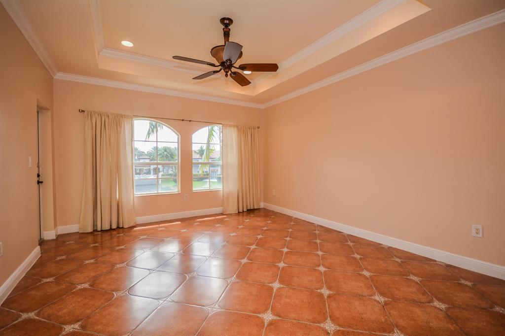 MARINA GARDENS 2 - Residential