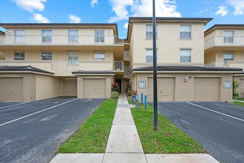 2080 Greenview Shores Boulevard 403 Wellington FL 33414