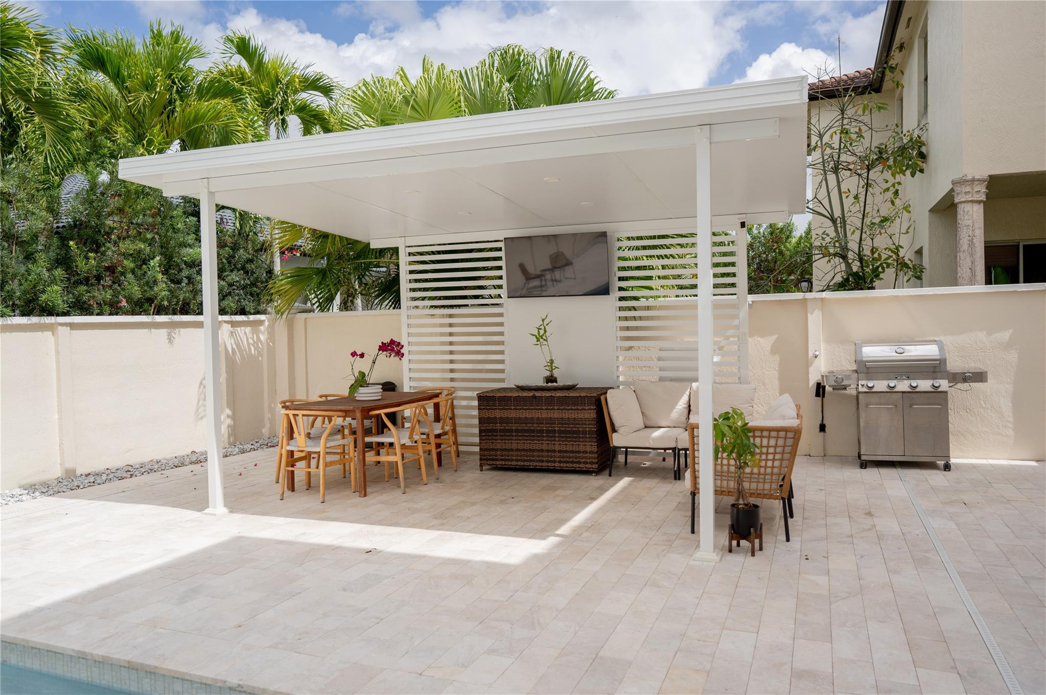 CENTURY GARDENS - Residential