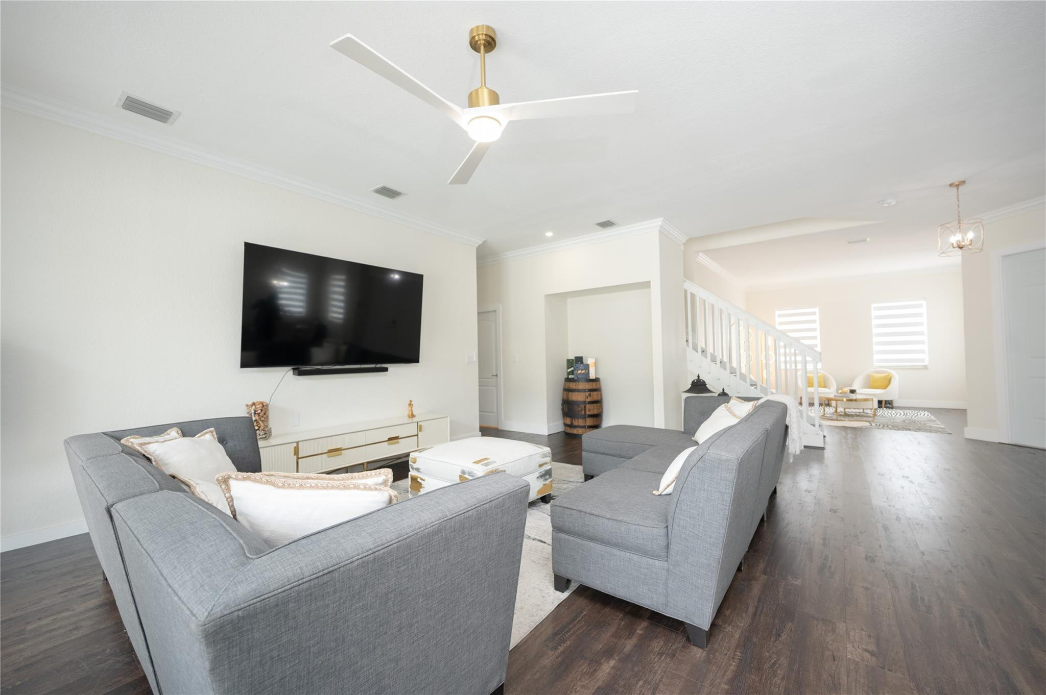 CENTURY GARDENS - Residential