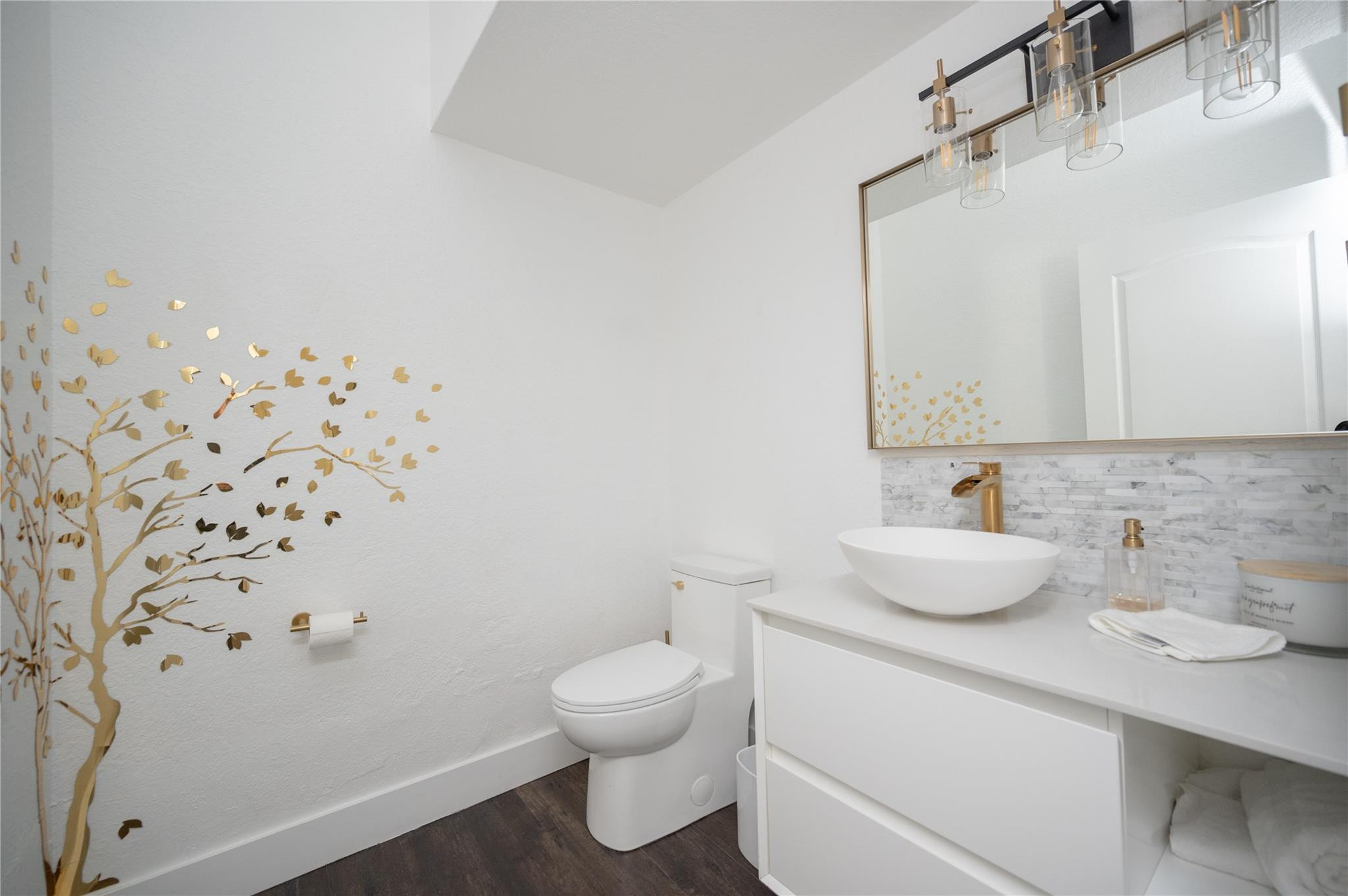 CENTURY GARDENS - Residential