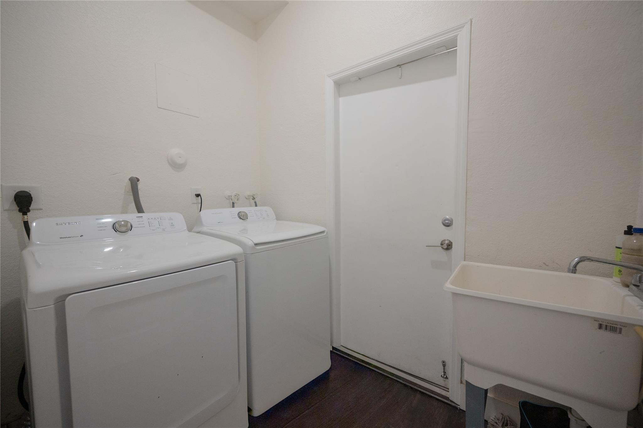 CENTURY GARDENS - Residential