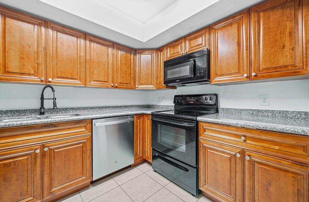 PINE CONE EST - Residential Lease