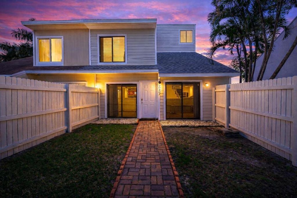 Photo of 9227 Green Meadows Way, Palm Beach Gardens, FL 33418 (MLS # R11149371)