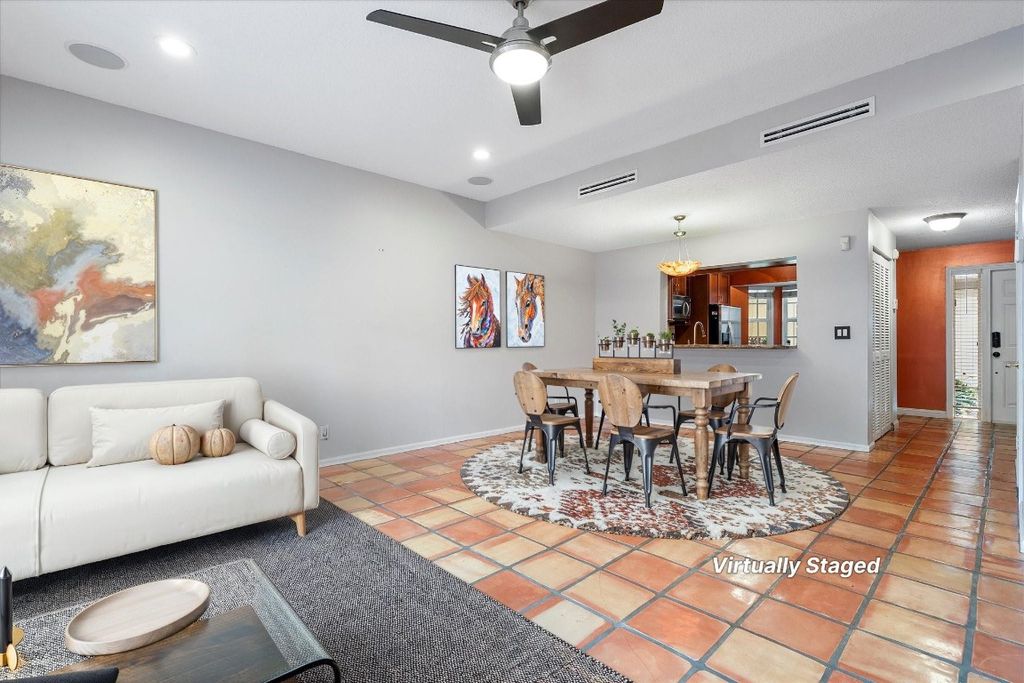 Photo of 610 SE 14th Court #6, Fort Lauderdale, FL 33316 (MLS # F10523695)