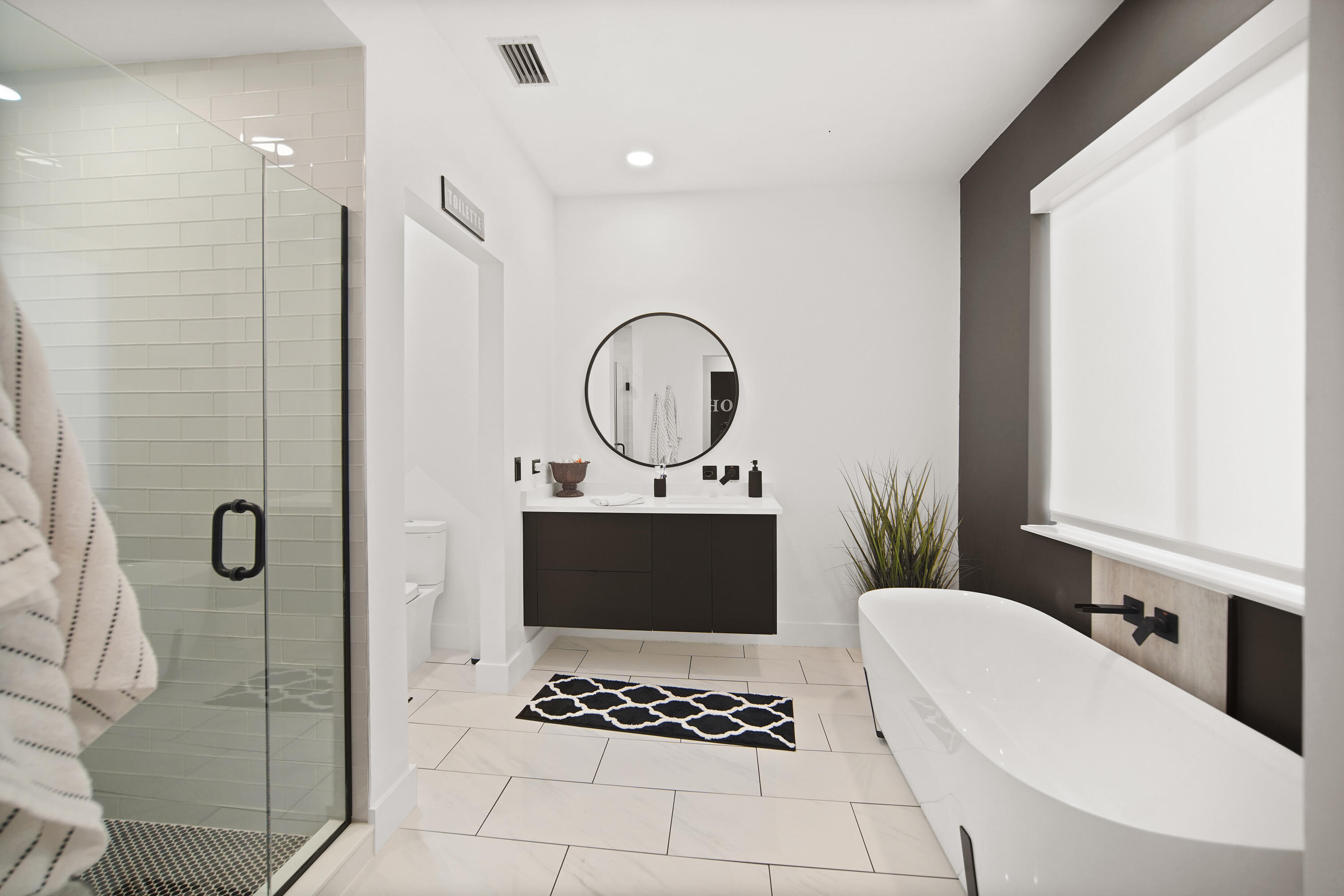 BOCA GREENS - Residential