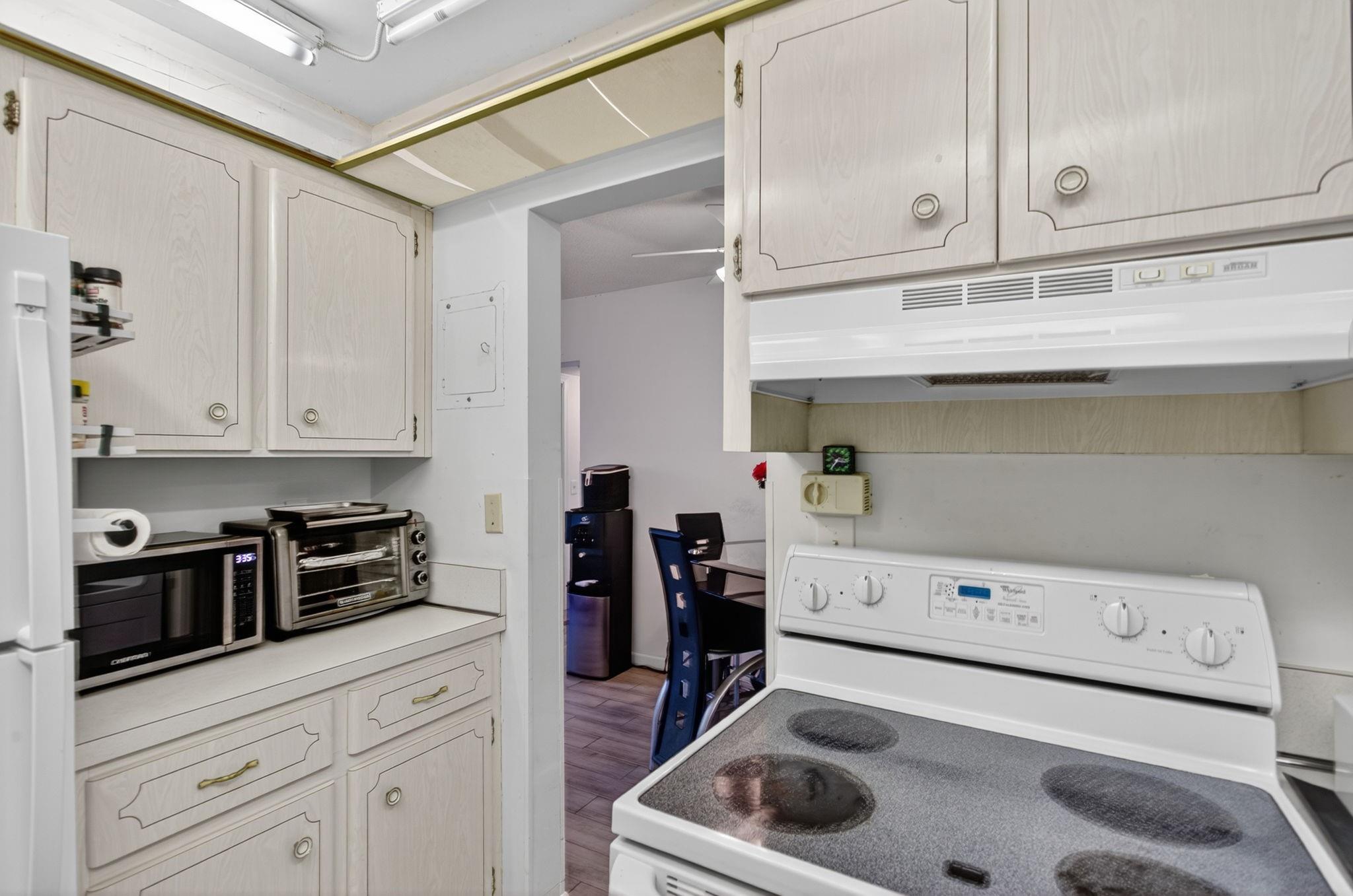 THE VIRGINIAN APARTMENTS - Residential