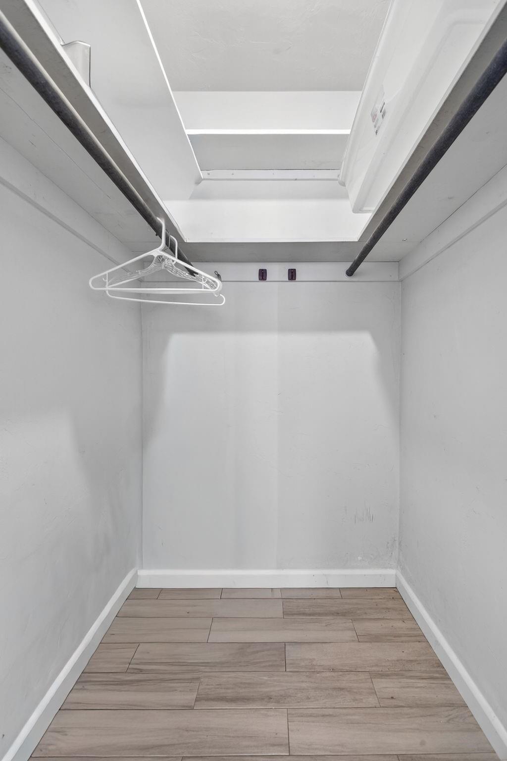 THE VIRGINIAN APARTMENTS - Residential