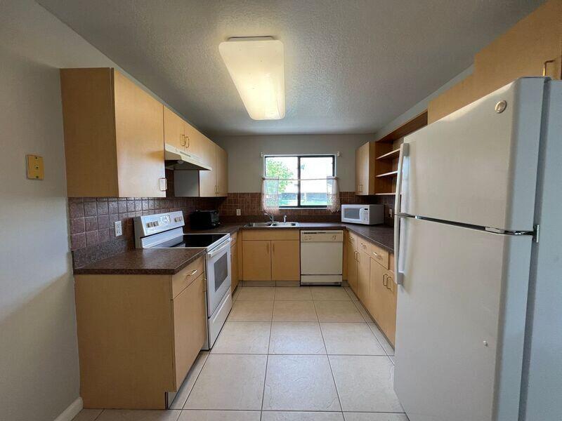 COUNTRYSIDE AT WELLEBY - Residential