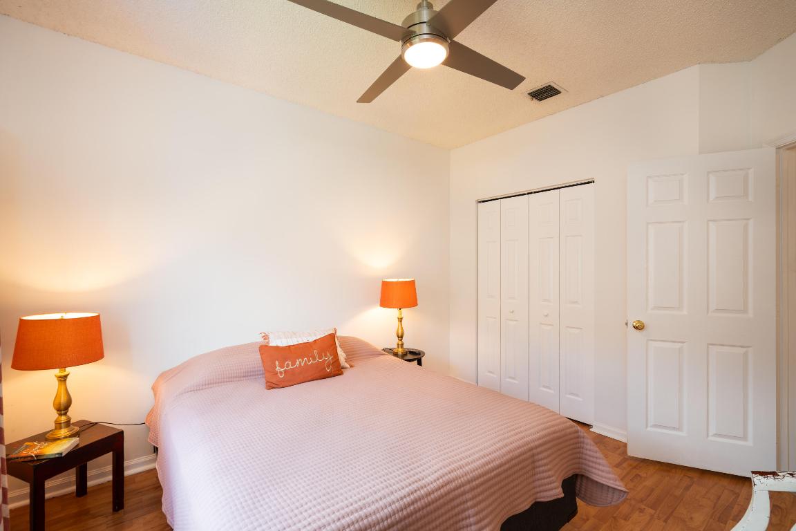 CRYSTAL POINTE - Residential