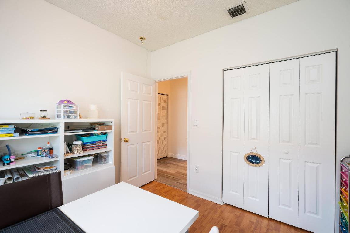 CRYSTAL POINTE - Residential