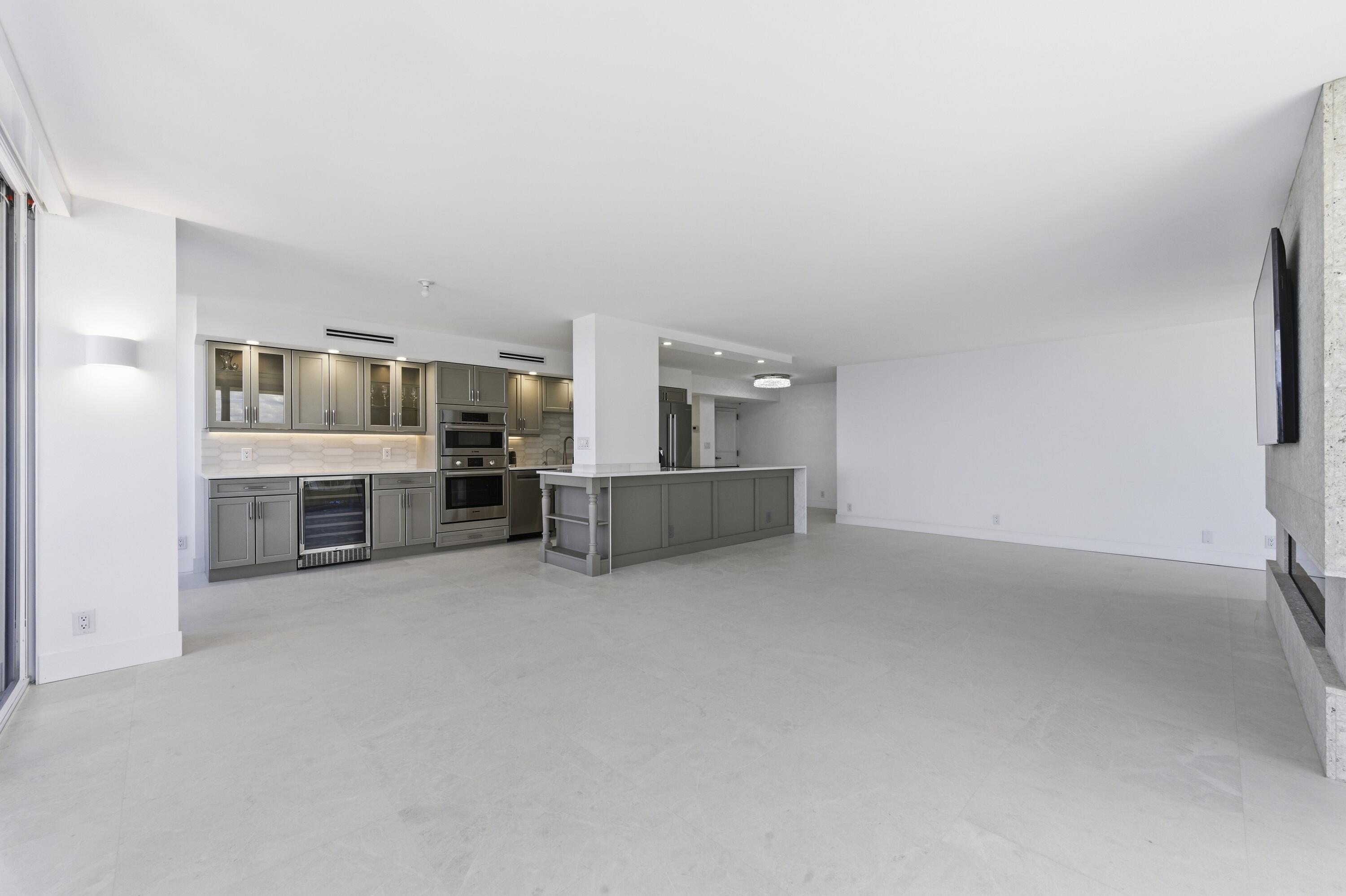 WATER GLADES CONDO - Residential