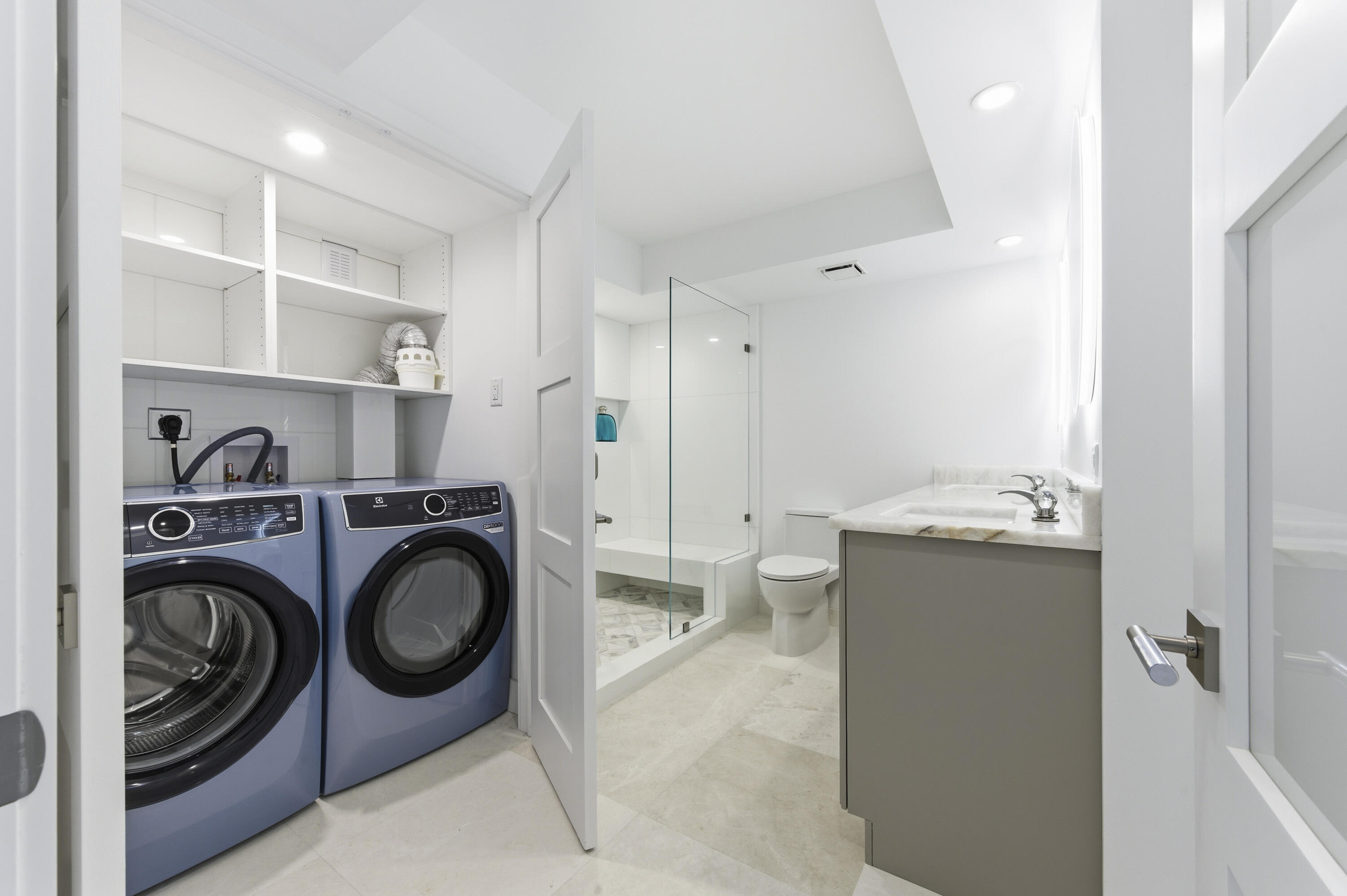 WATER GLADES CONDO - Residential