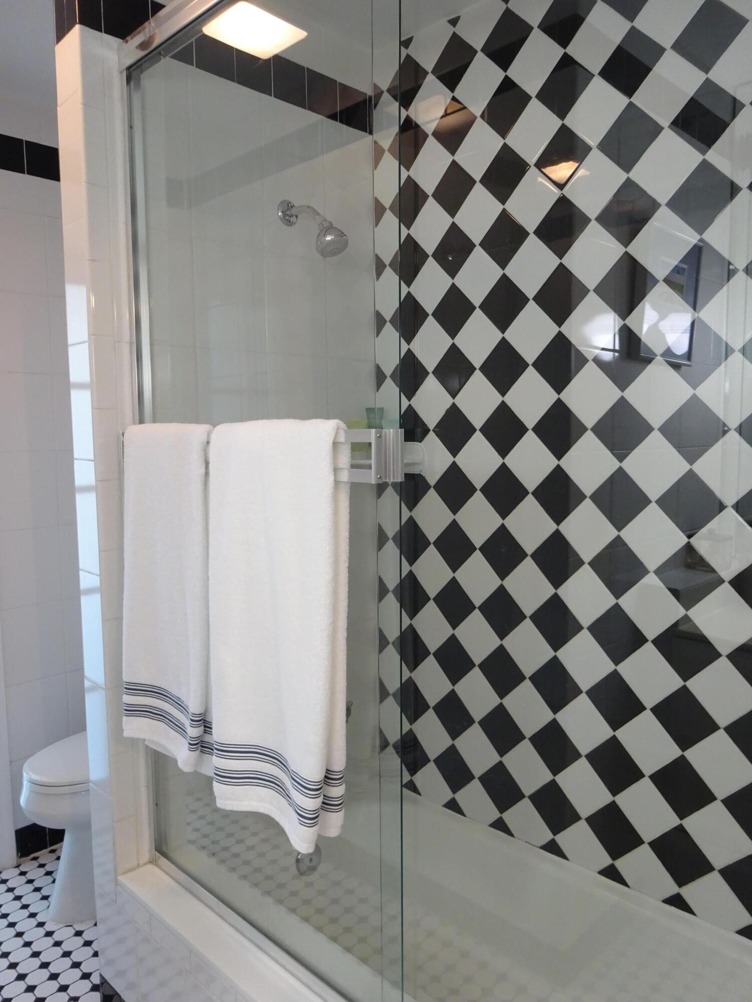 COVE 5TH SEC - Residential Lease