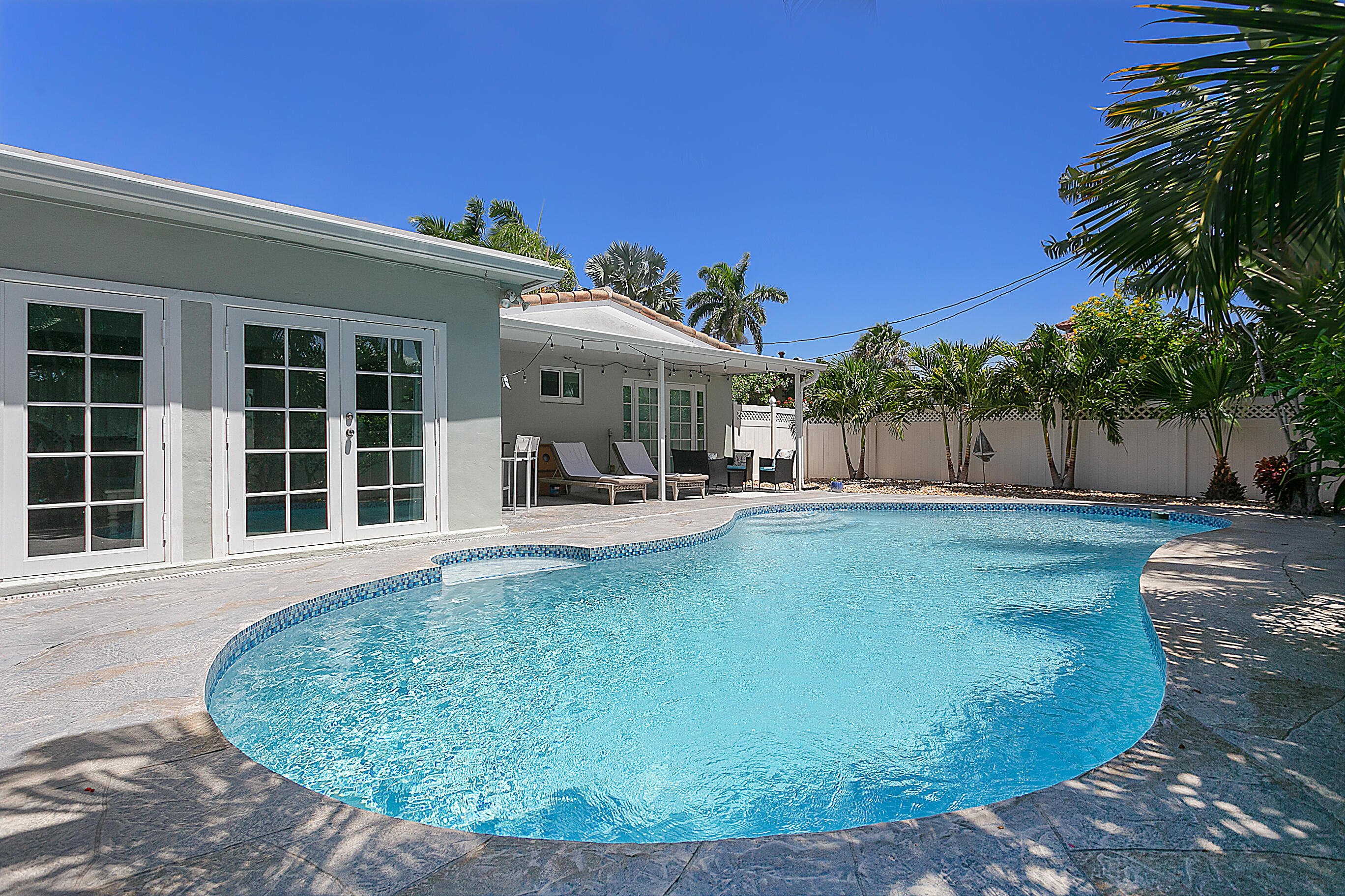 COVE 5TH SEC - Residential Lease