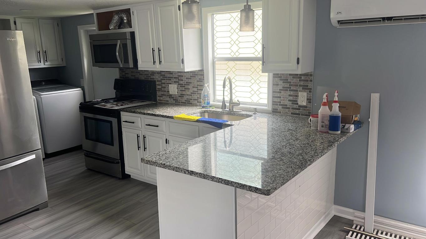 The Breakers - Residential