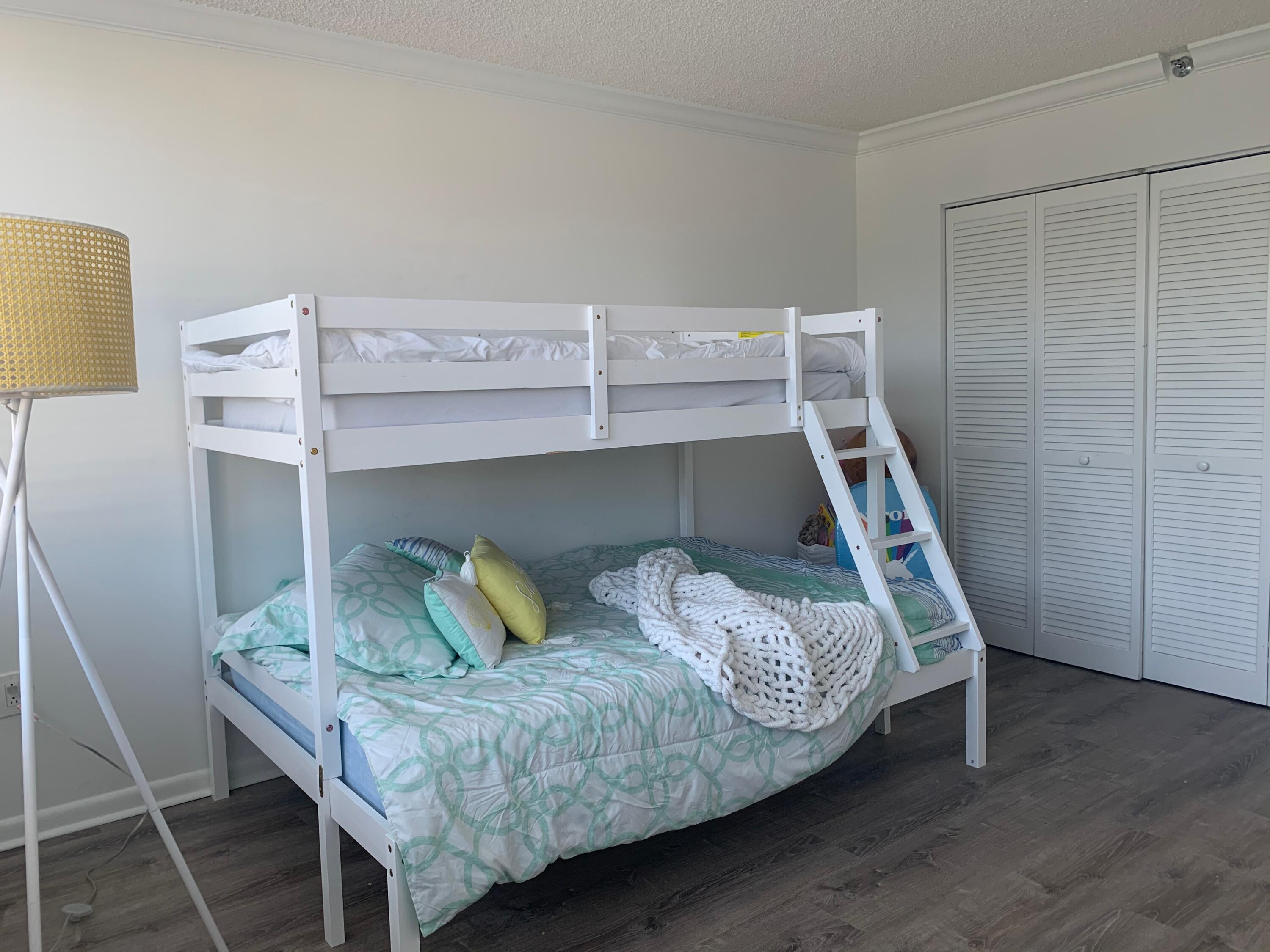 REGENCY HIGHLAND CLUB CONDO - Residential