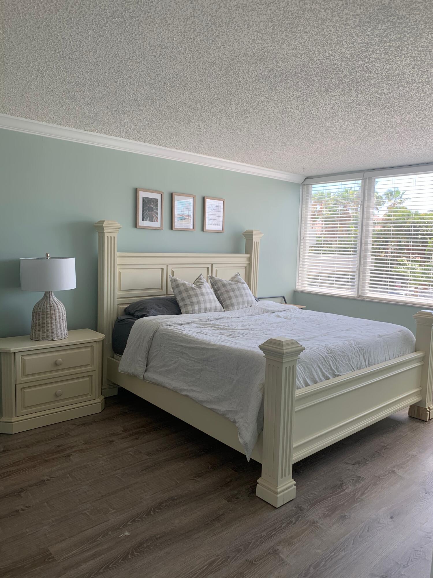 REGENCY HIGHLAND CLUB CONDO - Residential