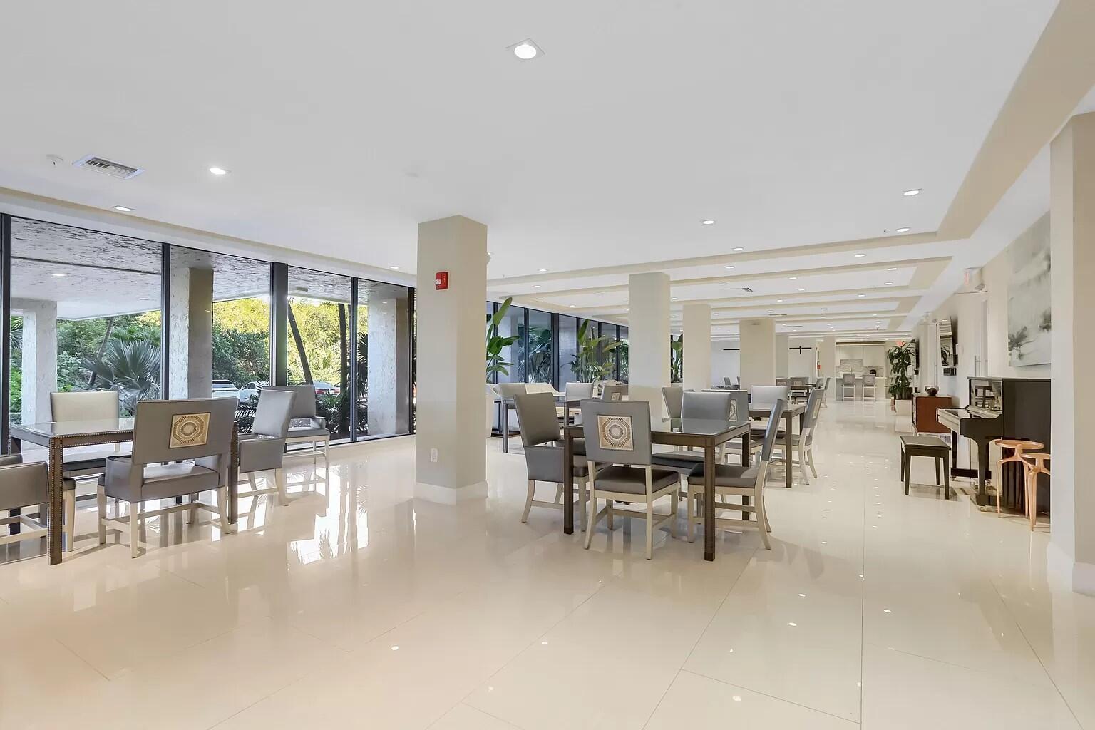 REGENCY HIGHLAND CLUB CONDO - Residential