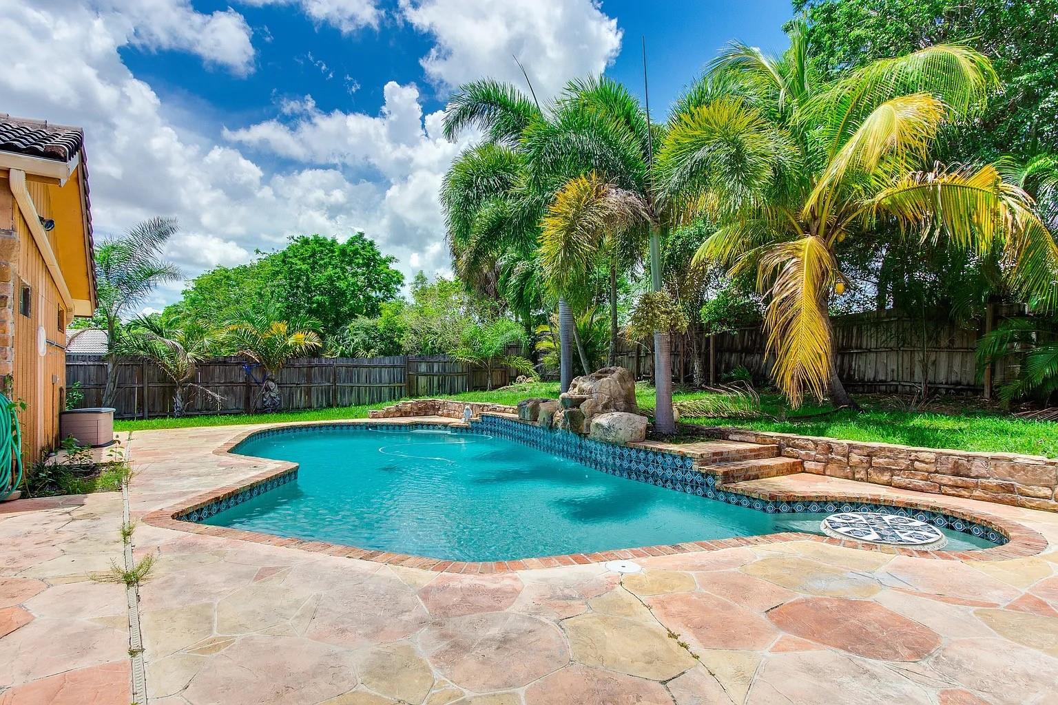 8175 NW 3rd Pl
