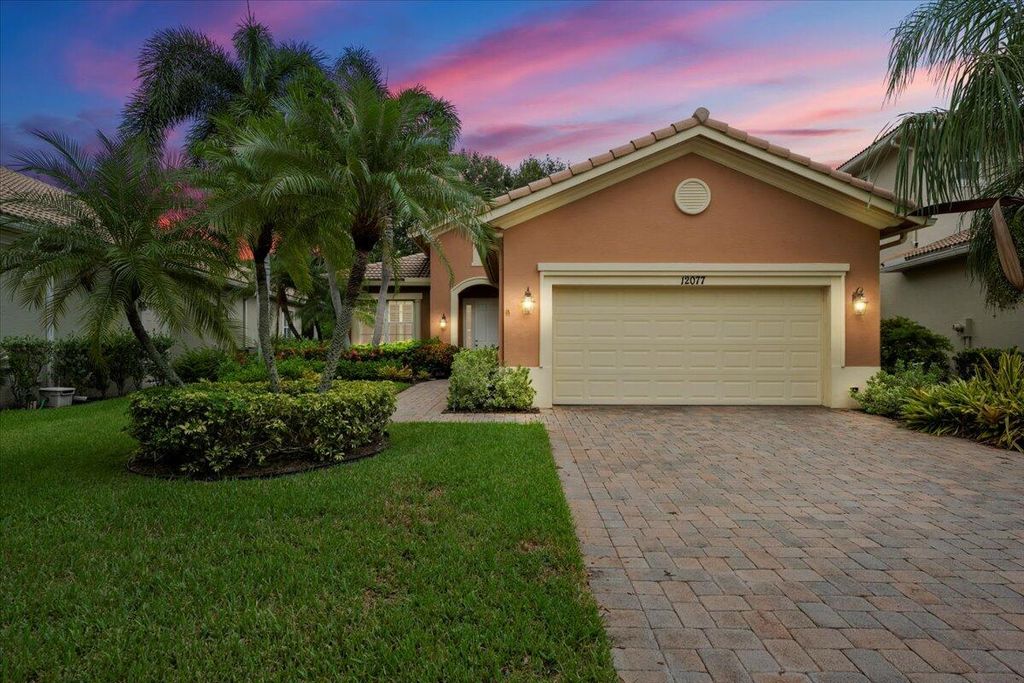Photo of 12077 Aviles Circle, Palm Beach Gardens, FL 33418 (MLS # R11121300)