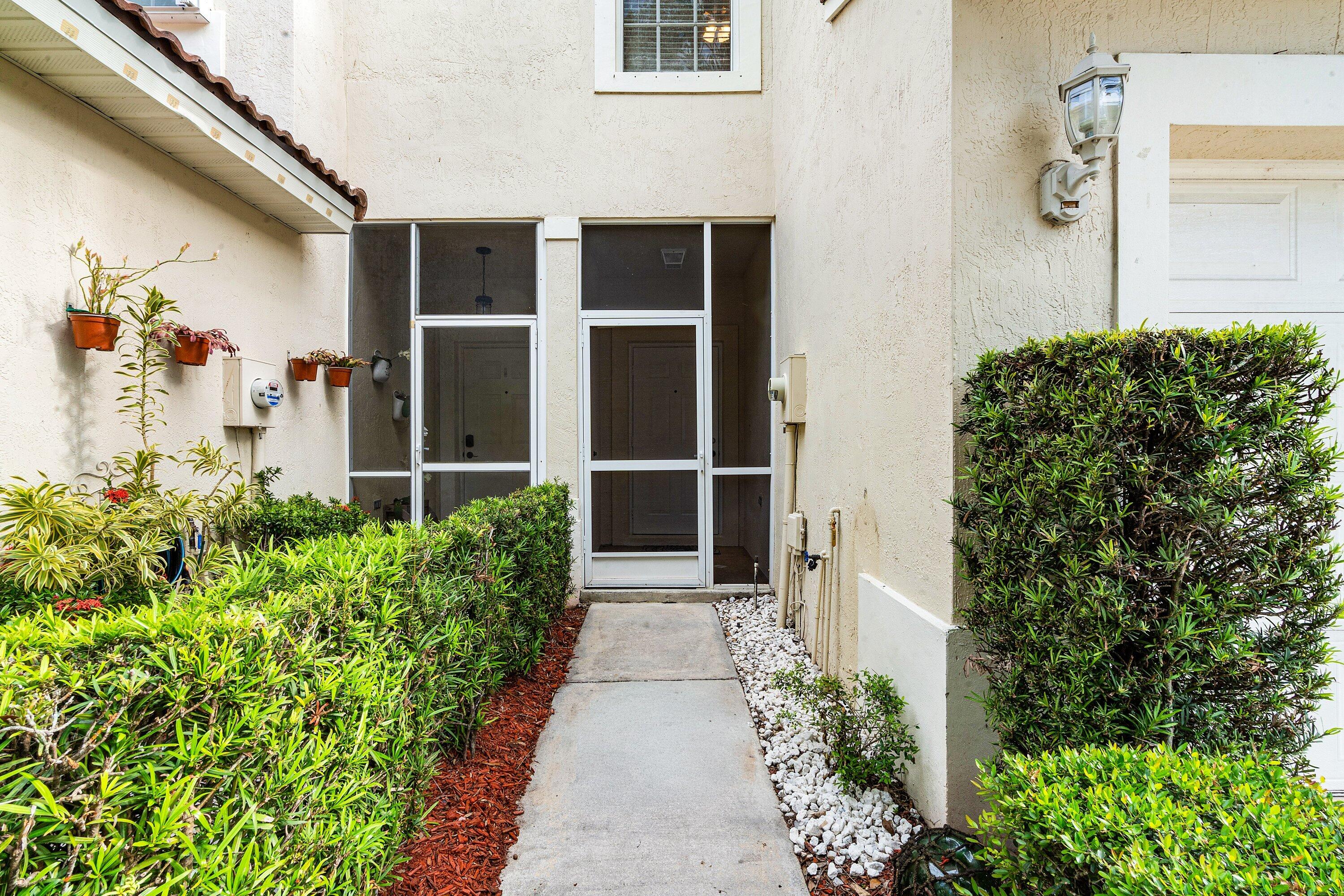 Verona Lakes - Residential