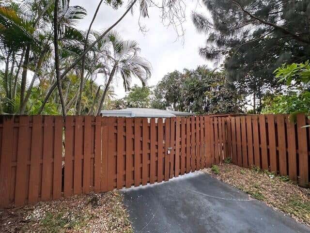 Photo of 1660 SW 28th Avenue, Fort Lauderdale, FL 33312 (MLS # B26036212)