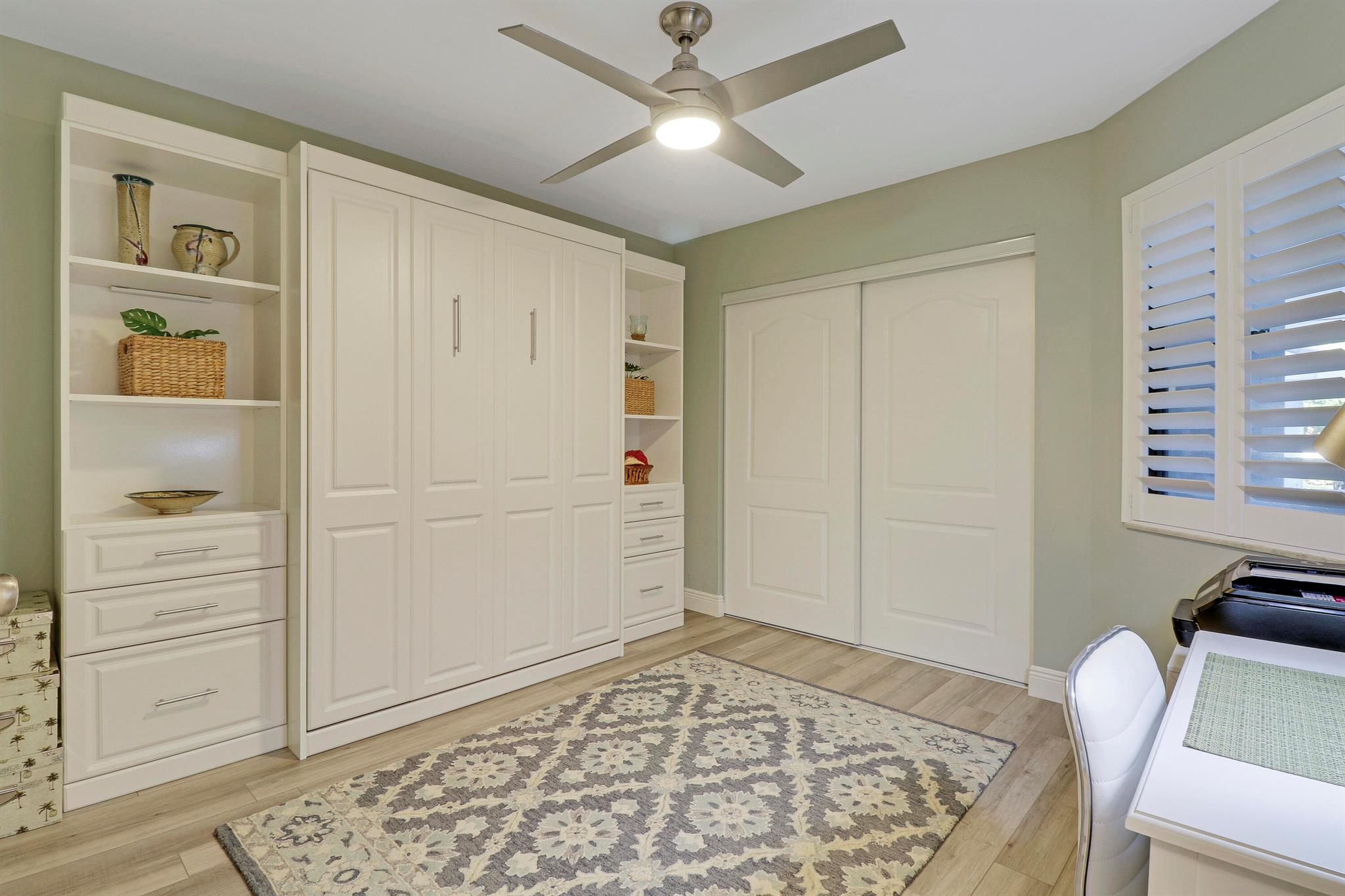 Bay Colony - Residential