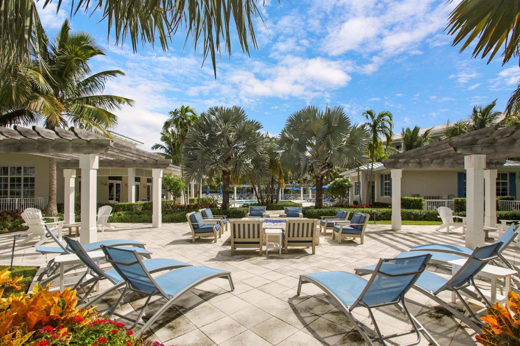 Bay Colony - Residential