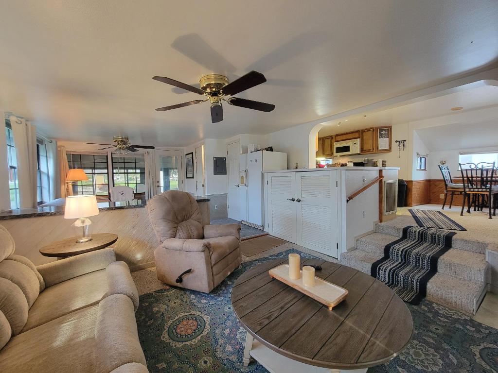 BLUE CYPRESS GOLF & RV RESORT - Residential