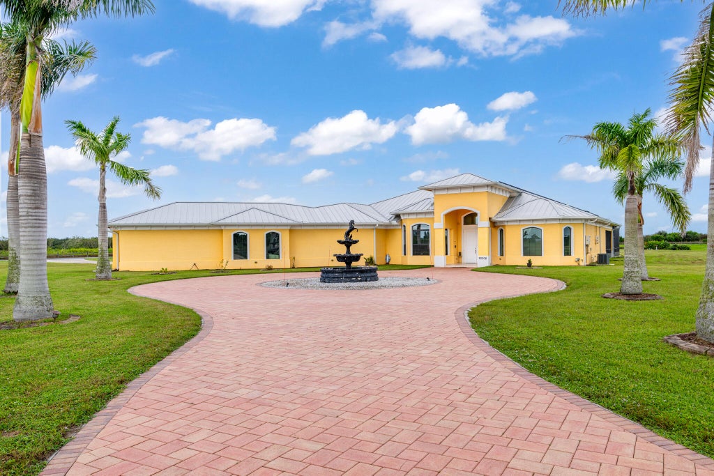 Photo of 20008 SOUTHERN STAR Drive, Fort Pierce, FL 34945 (MLS # B26081159)