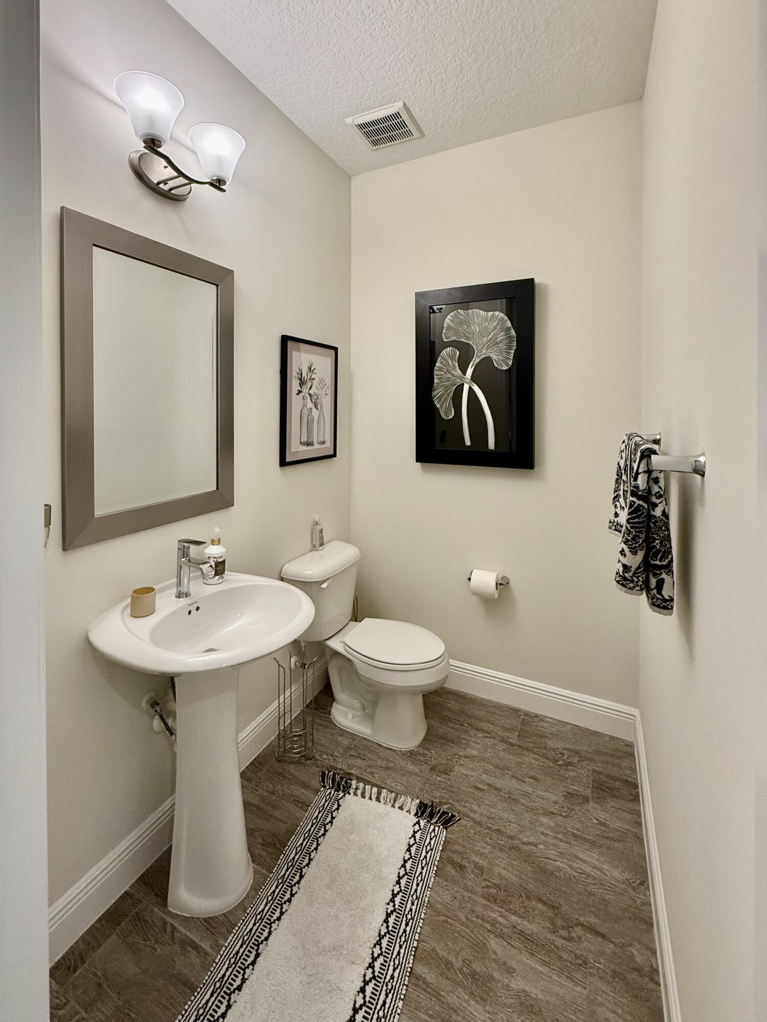BINKS POINTE - Residential Lease