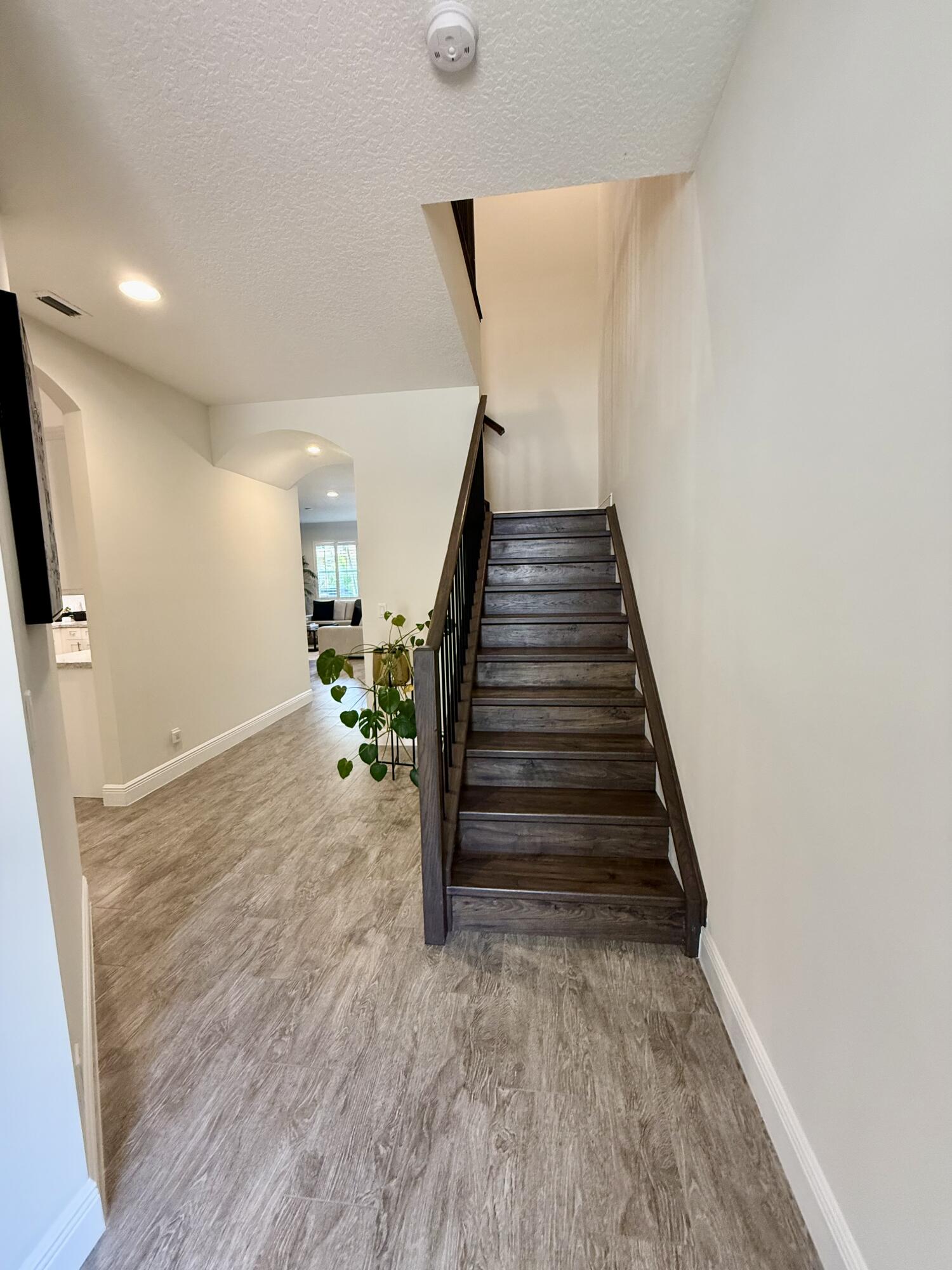 BINKS POINTE - Residential Lease