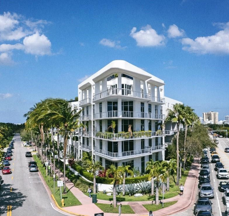 THE MERIDIAN CONDO - Residential