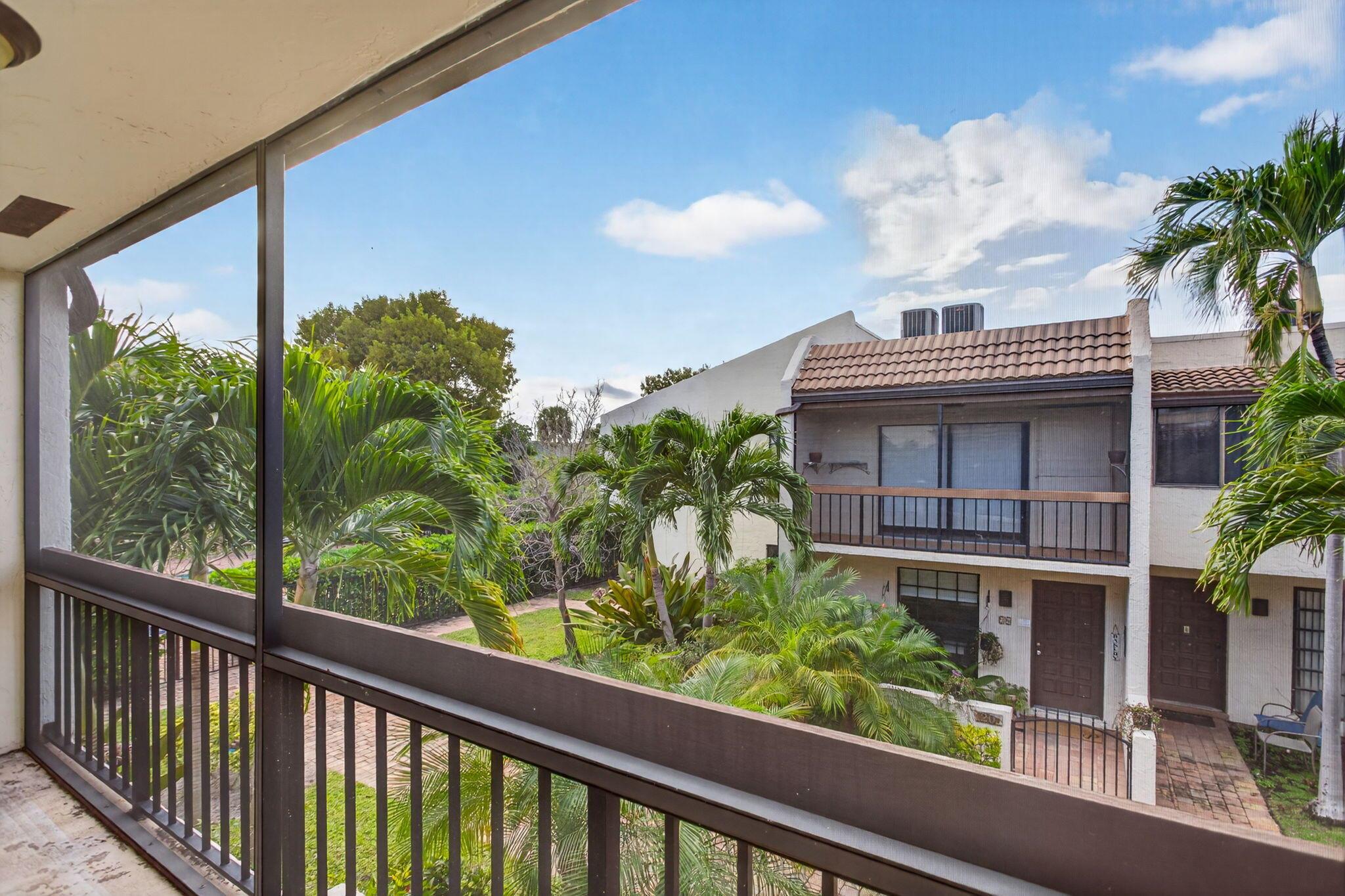 VIZCAYNA GARDENS - Residential